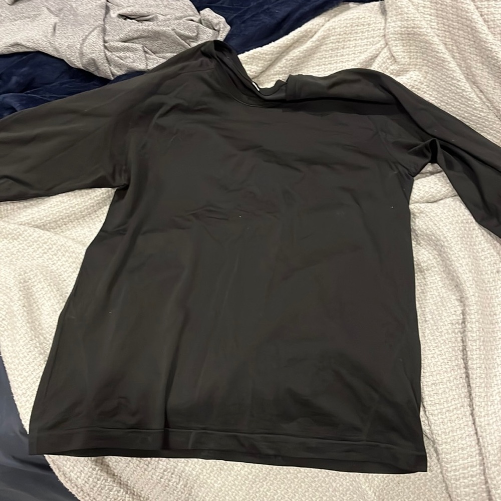 Large lululemon Black LS
